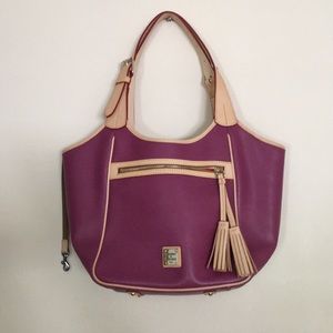 Dooney & Bourke- Gorgeous large handbag